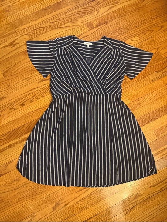 Monteau Dresses & Skirts - New w/o tags! Monteau Navy and White Striped dress